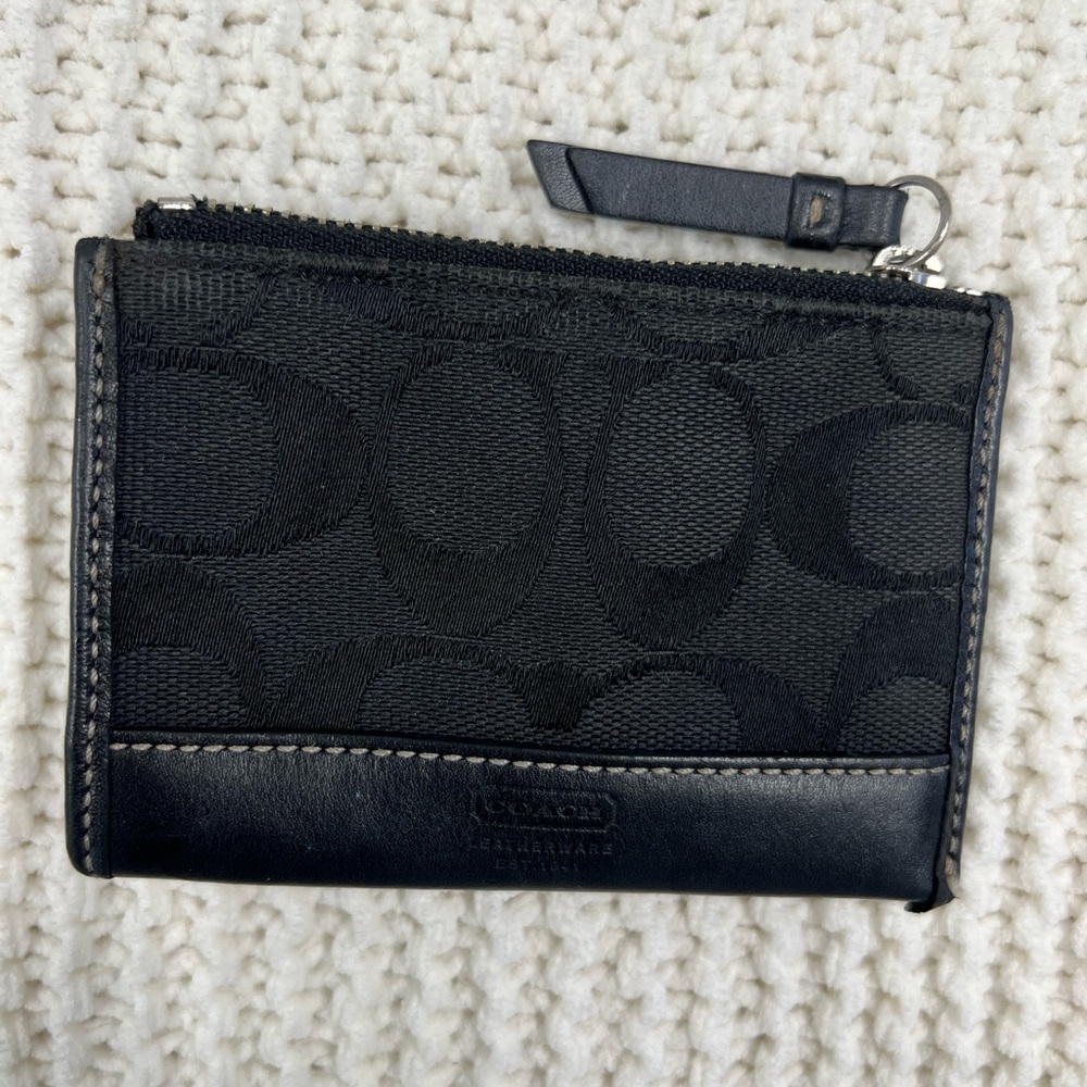 Cute little card holder /change purse